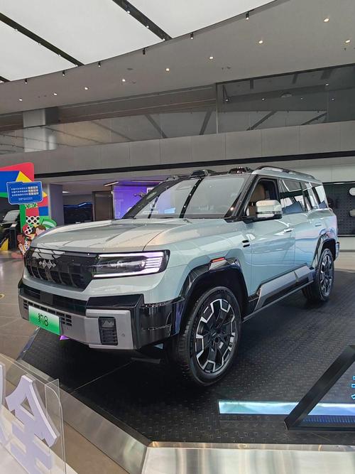 成都双流区跃富贝企业管理咨询比亚迪方程豹硬派越野的爆款，英菲尼迪35周年与你共成长